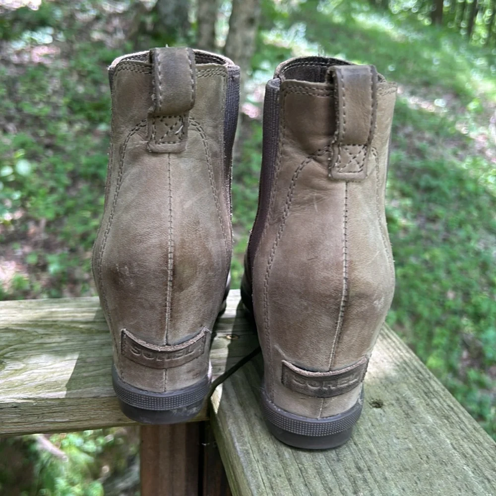 Sorel Beige Brown Chelsea Ankle Booties